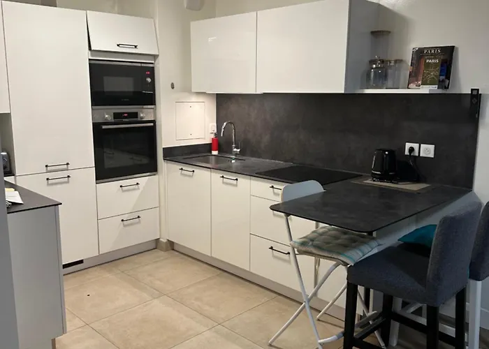 New Flat In The Quartier Latin