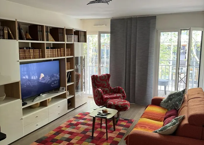 New Flat In The Quartier Latin
